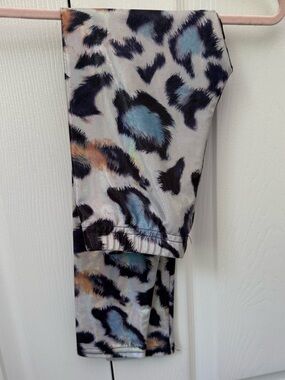 Dori Creations Silver Animal Print Leggings Sz 6X
